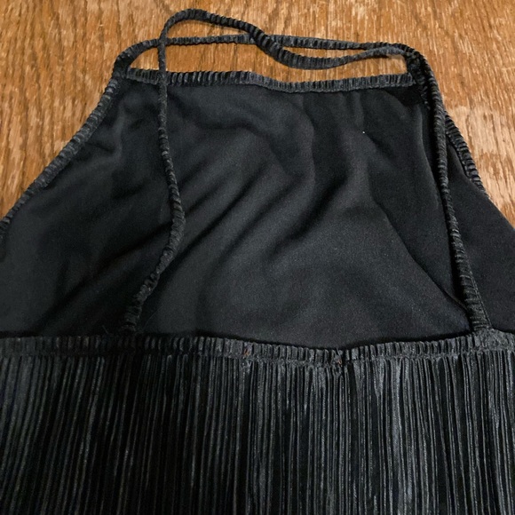 👚(bundle 4 items w/👚for $16) Black ribbed top - Picture 6 of 9